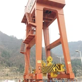 Enveis kraftstasjon portalkran